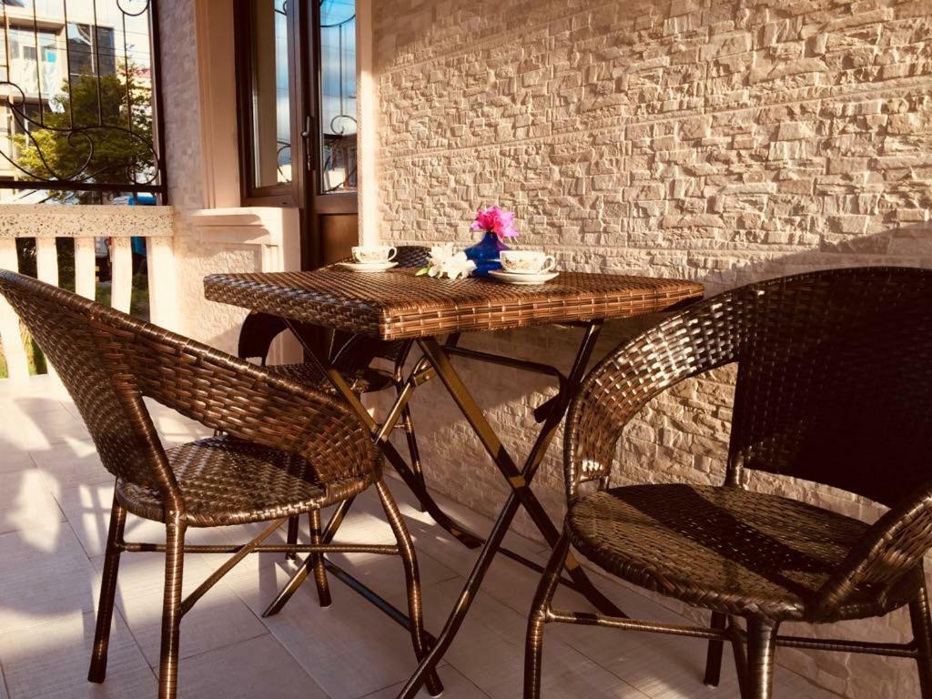 Apartment Near The Sea 1 科布列季 外观 照片