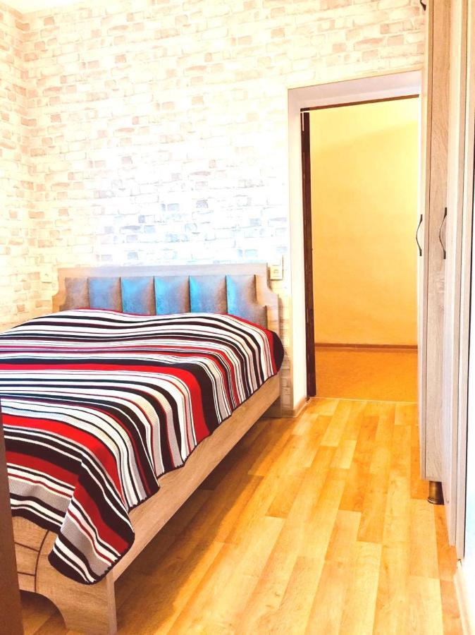 Apartment Near The Sea 1 科布列季 外观 照片